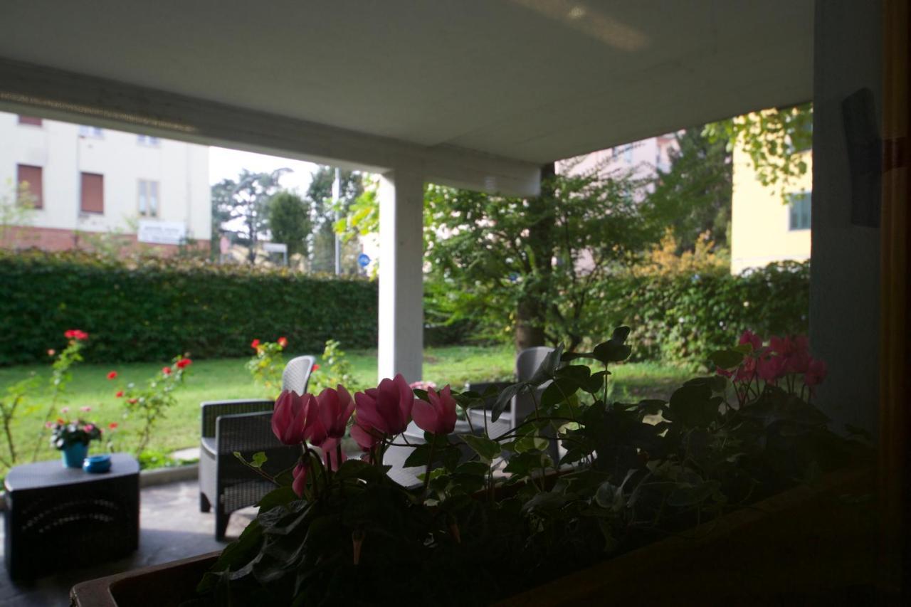 Residence Parmigianino Парма Екстериор снимка