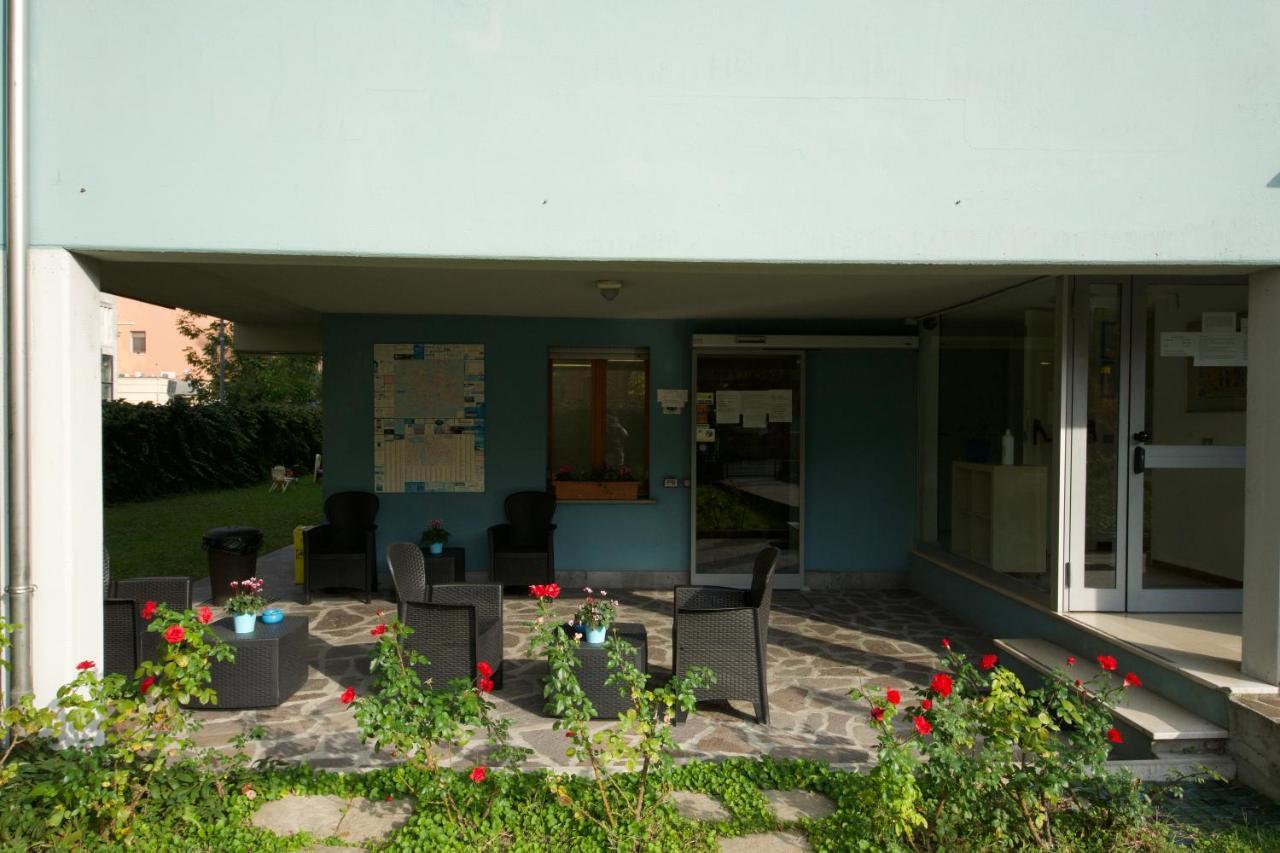 Residence Parmigianino Парма Екстериор снимка