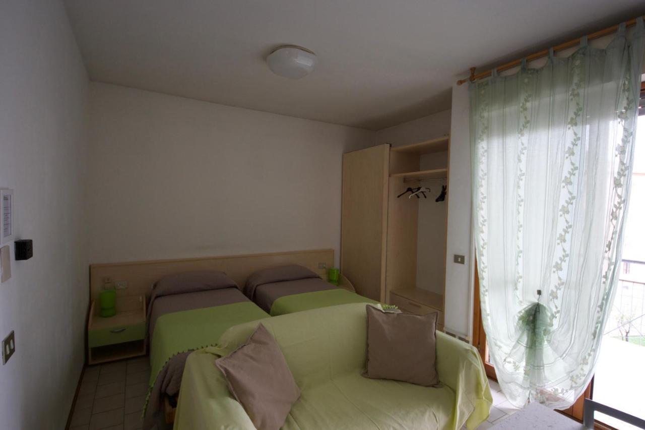 Residence Parmigianino Парма Екстериор снимка